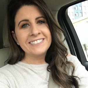 Meet your Posher, Olivia